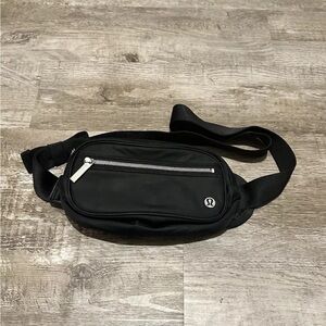 Lululemon Everywhere Belt Bag One Size 1L Black